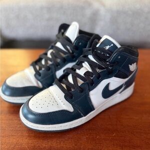 Nike Youth Mid-Top Air Jordans Sneakers - White & Black 5.5